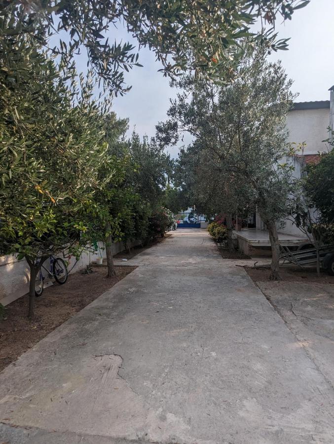 Λευτέρης Vila Isthmia Exterior foto
