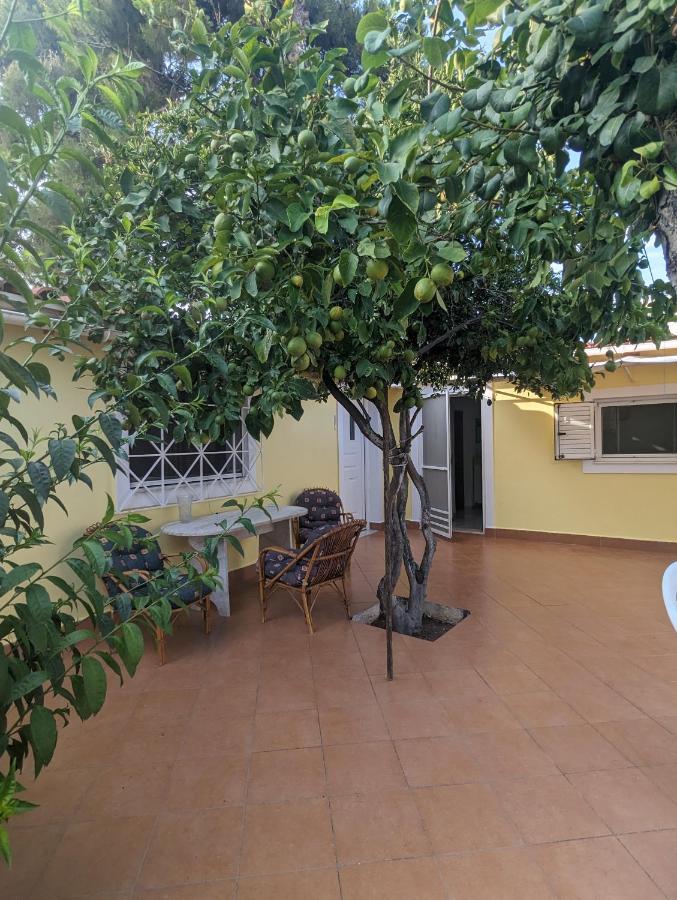 Λευτέρης Vila Isthmia Exterior foto